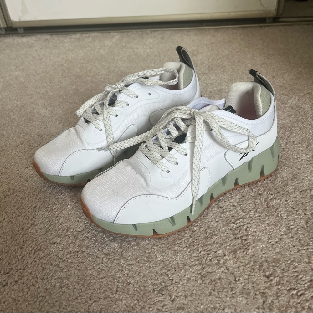 Reebok Women's Athletic Shoes - White and Green